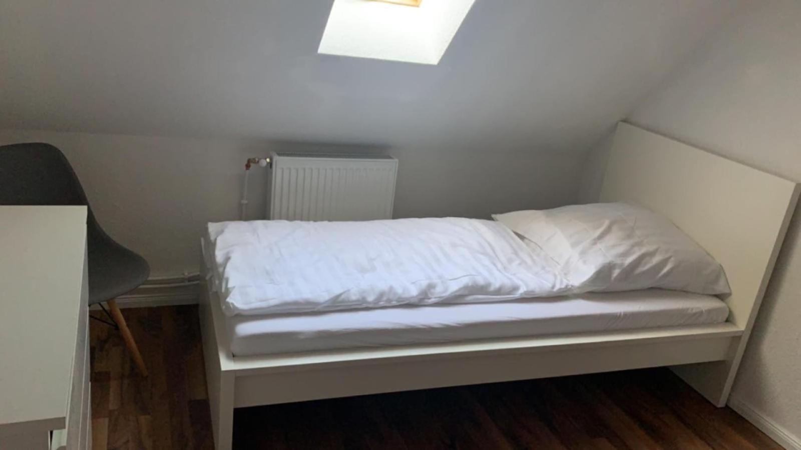 Zimmer In Wohnung, Monteure, Zentral, Enger エクステリア 写真